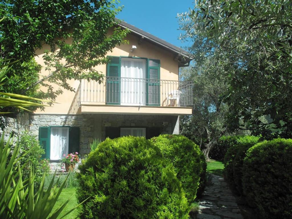 Casa Sylviane Villa Pietrabruna Buitenkant foto